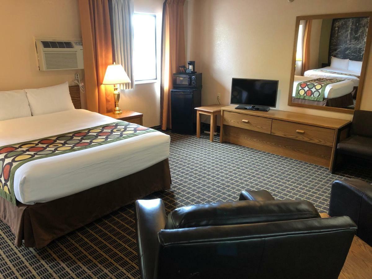 Super 8 By Wyndham Sitka Hotel Luaran gambar